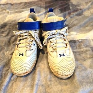 Under Armour Harper baseball cleats 2y